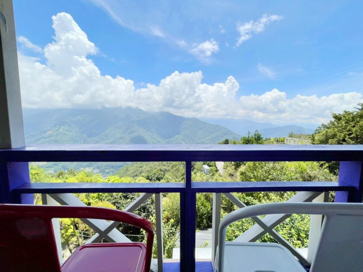 Julie'S Garden, Cingjing - Fon Chin Homestay เหรินอ้าย ภายนอก รูปภาพ