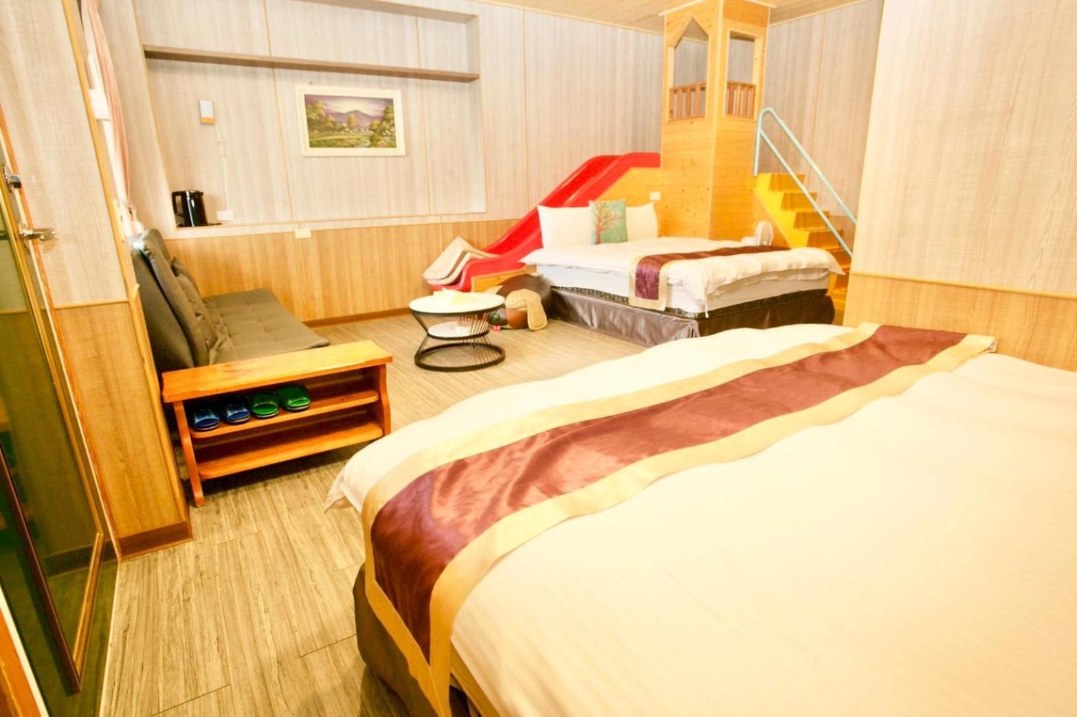 Julie'S Garden, Cingjing - Fon Chin Homestay เหรินอ้าย ภายนอก รูปภาพ